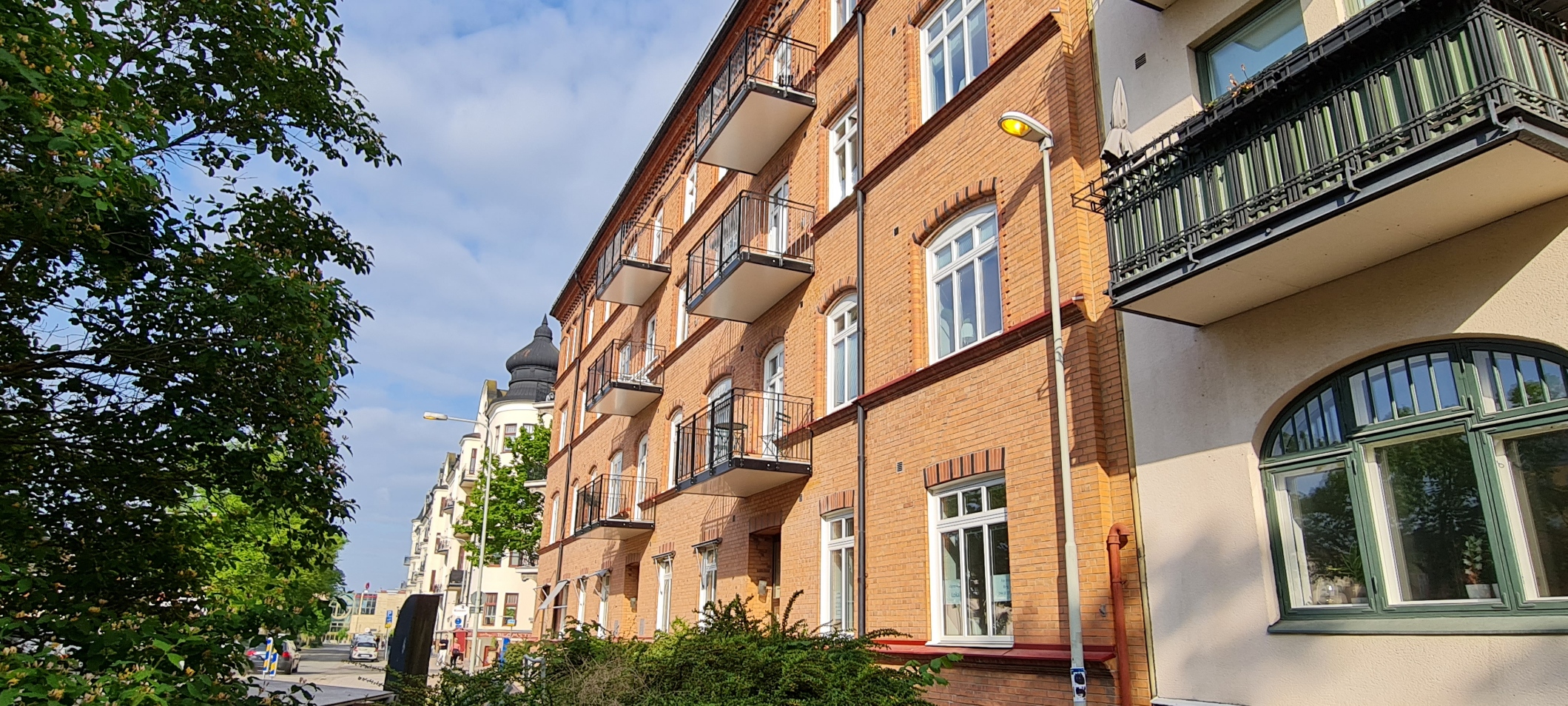 Balkong- och fönsterprojekt på Kv Katten 10